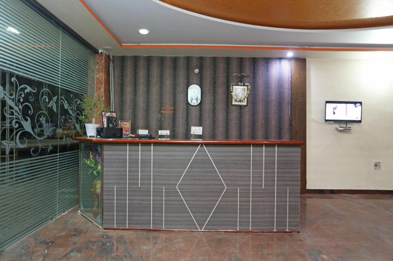 Oyo Hotel Krishna Greens Mathura Dış mekan fotoğraf